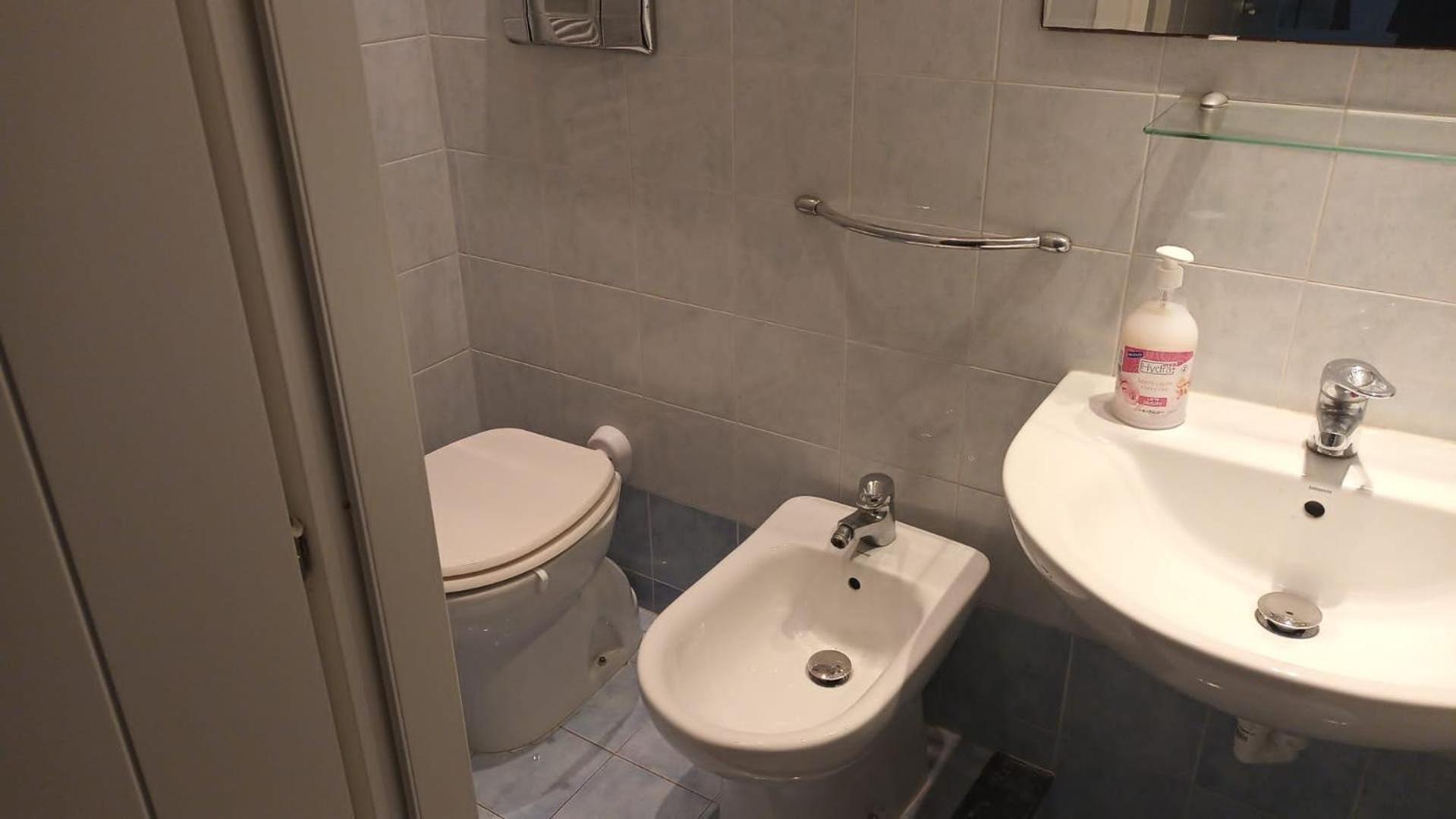 Casa N 2 Con Parcheggio Privato E Colonnina Ricarica Apartment Ливорно Екстериор снимка