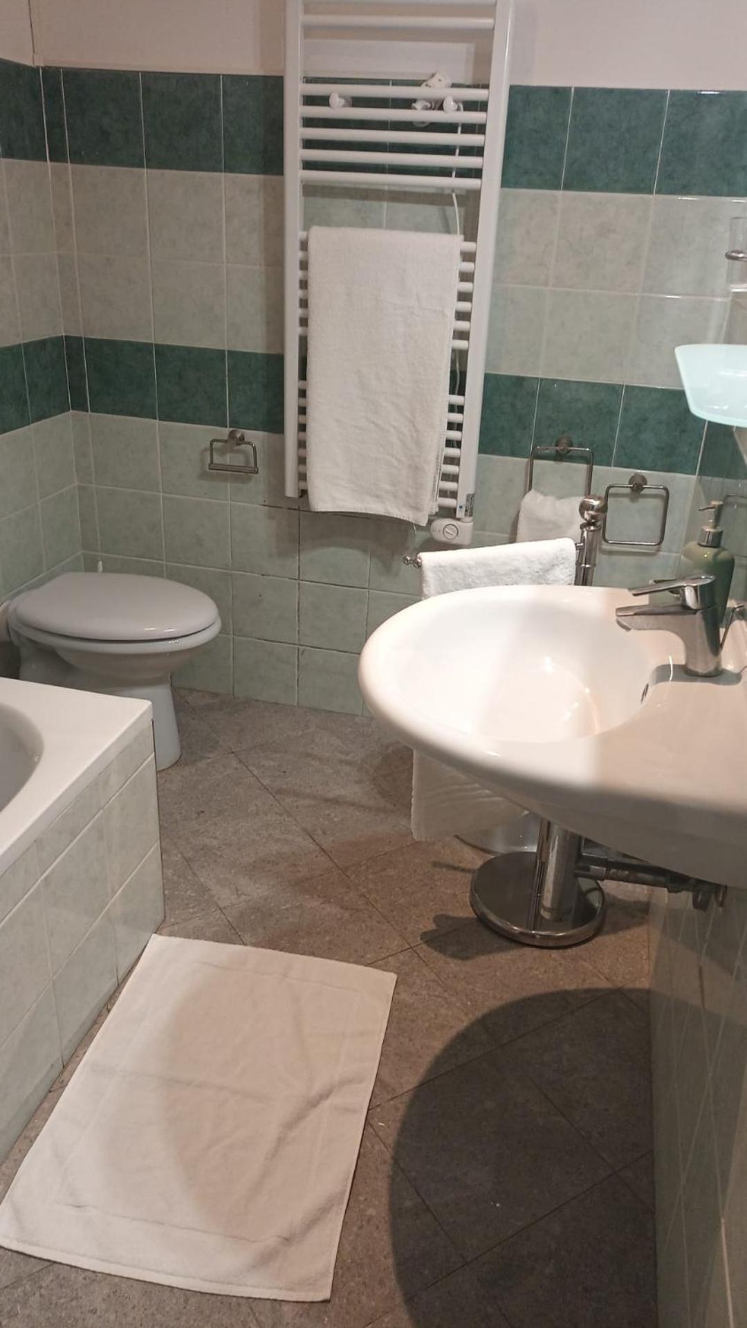 Casa N 2 Con Parcheggio Privato E Colonnina Ricarica Apartment Ливорно Екстериор снимка