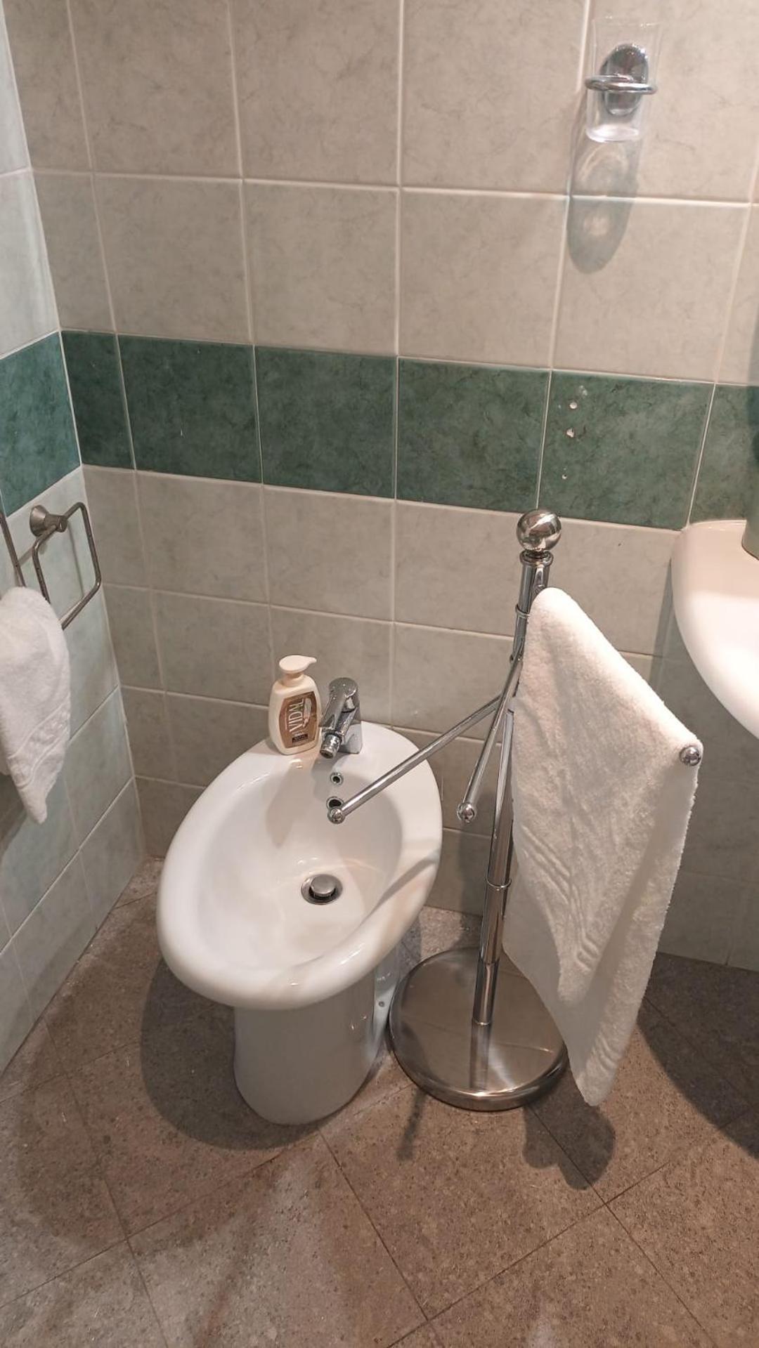Casa N 2 Con Parcheggio Privato E Colonnina Ricarica Apartment Ливорно Екстериор снимка