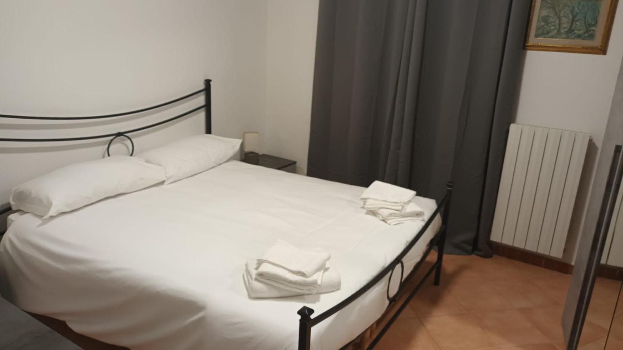 Casa N 2 Con Parcheggio Privato E Colonnina Ricarica Apartment Ливорно Екстериор снимка